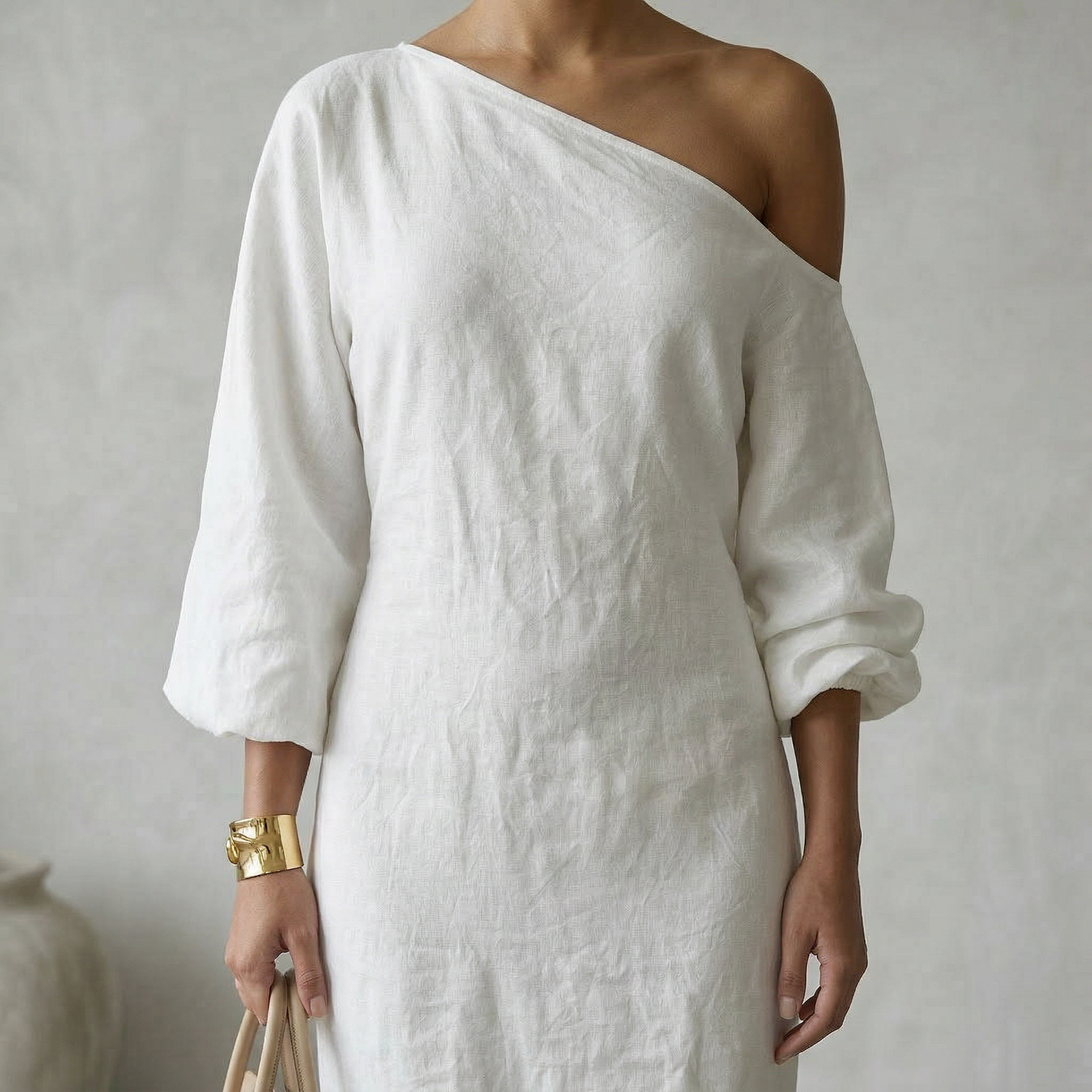 La Blanca | Robe Maxi Asymétrique à Épaule Dénudée