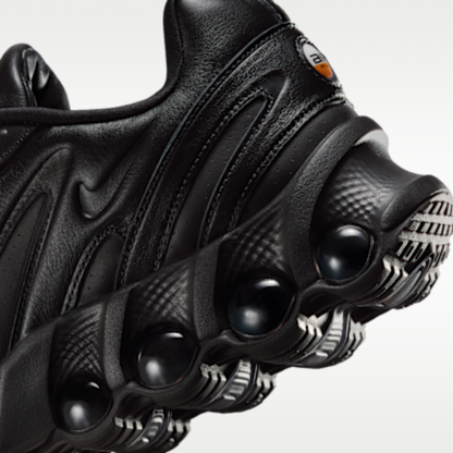 NK Air Max Dn8 SP – Pelle Nero Premium