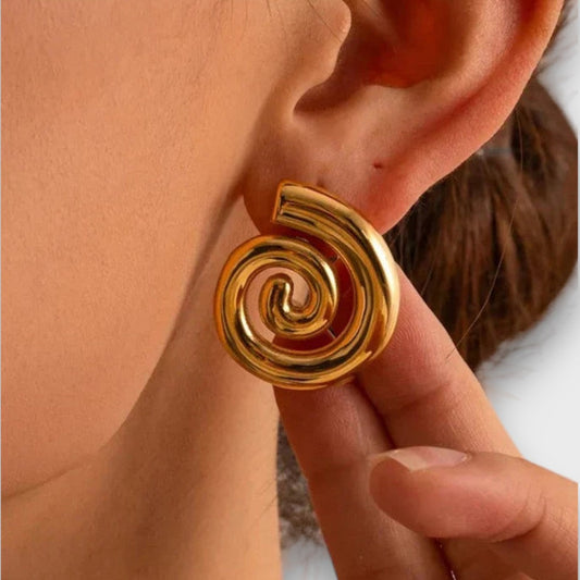 Boucles d'oreilles spirales modernes