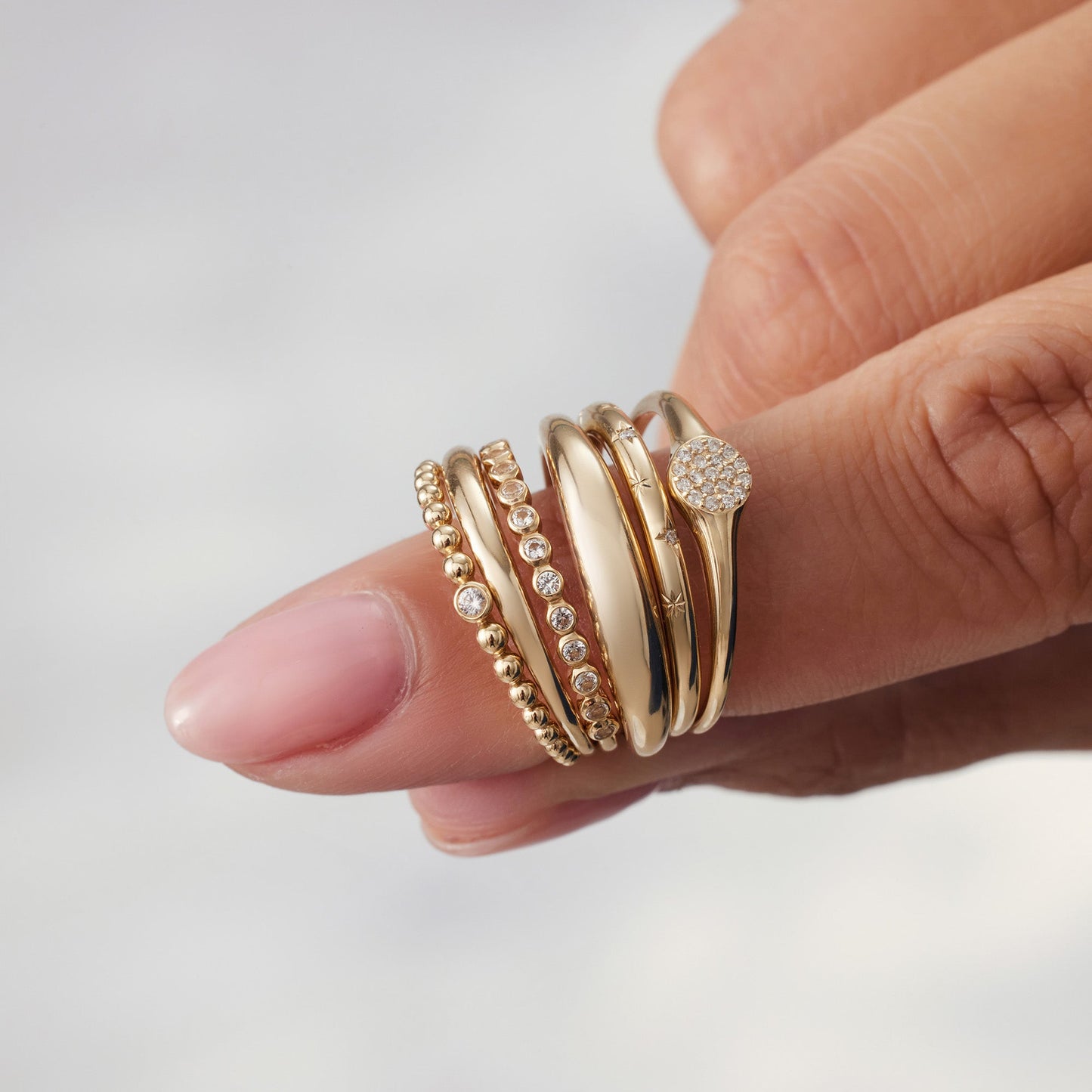 Bague Midi Élégante en Or 18k