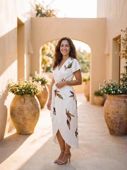 Magnolia | Robe Croisée Fleurie et Élégante